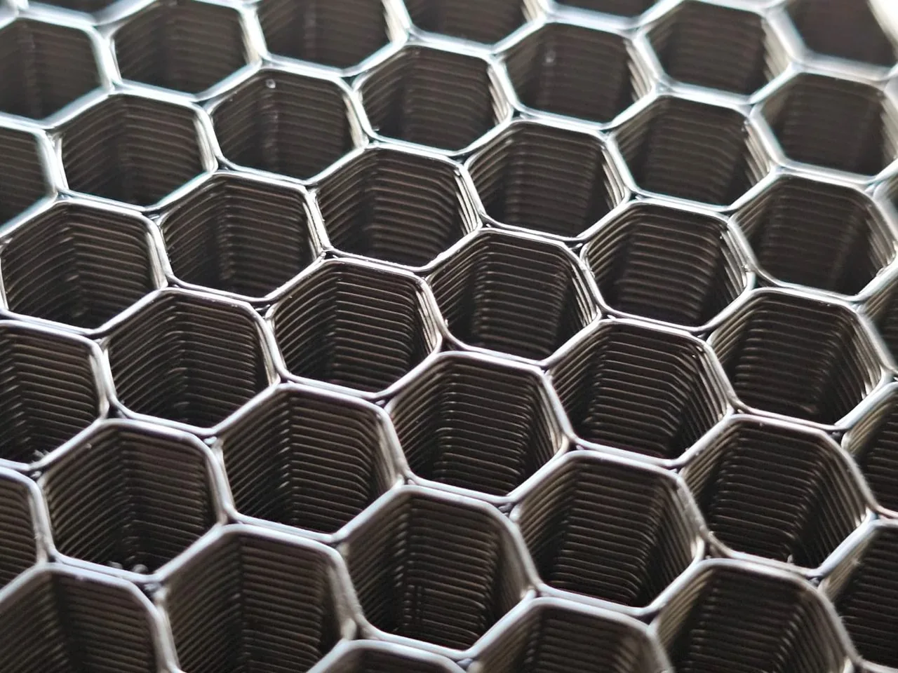 Estructura interna de relleno en panal de abeja de una pieza impresa en 3D