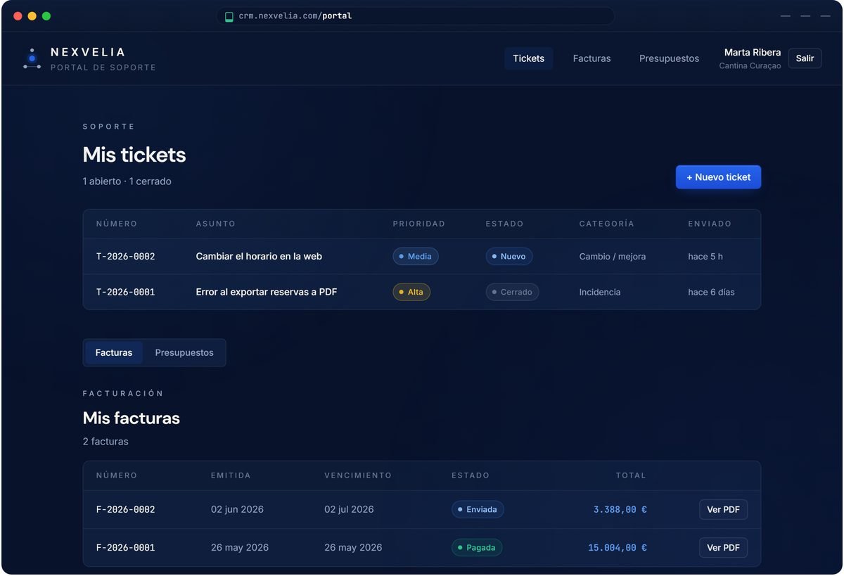 Portal del cliente de Nexvelia One donde el cliente consulta sus tickets y facturas